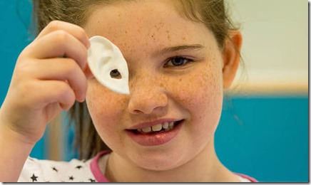 Une nouvelle oreille imprimée pour une fille handicapée