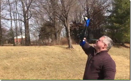 Il imprime une prothèse pour son père amputé